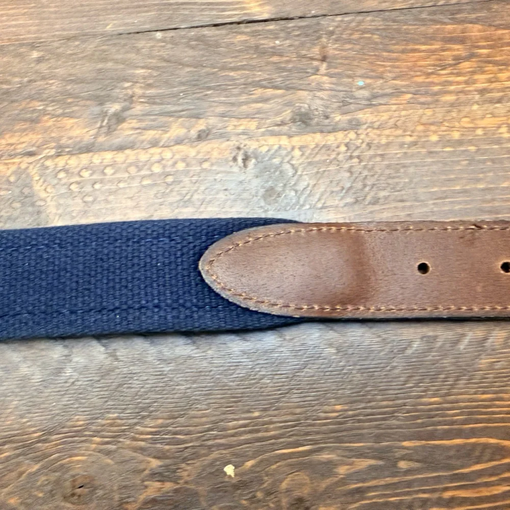 BOYS VINEYARD VINES MULTI COLOR Letter E COTTON/LEATHER BELT SIZE 26